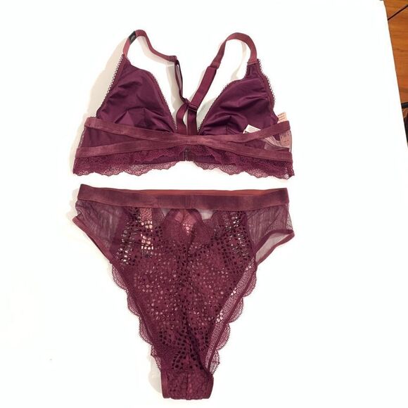 Victoria’s Secret set padded bralette & Panty L - Picture 3 of 4